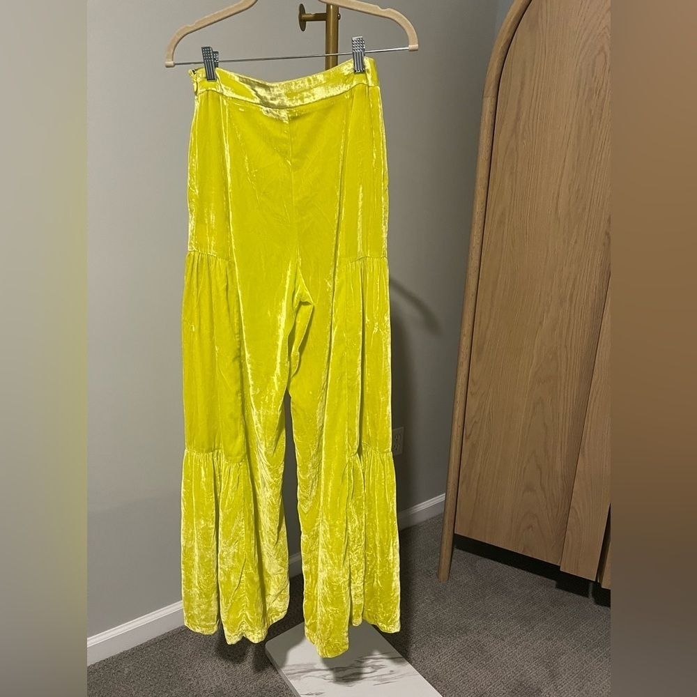 Free People Say La Vie Wide Leg Velvet Pants - Picture 10 of 11